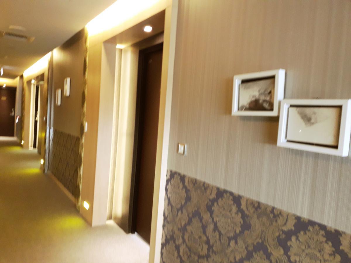 Yunlin Commerce Ryokan Tuku Buitenkant foto